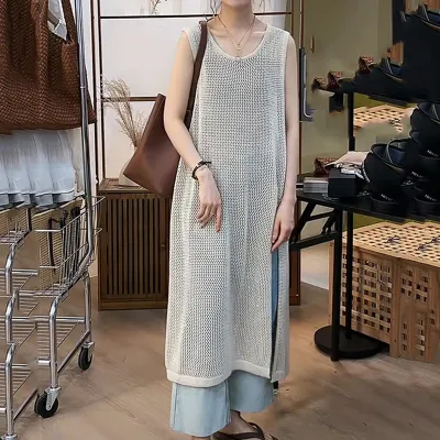 着回し力抜群 カジュアル 無地 スリット ノースリーブ ニット ワンピース fashion ootd カジュアルコーデ ファッション コーディネート 今日のコーデ coordinate トレンドコーデ 着回しコーデ 大人コーデ 大人可愛い